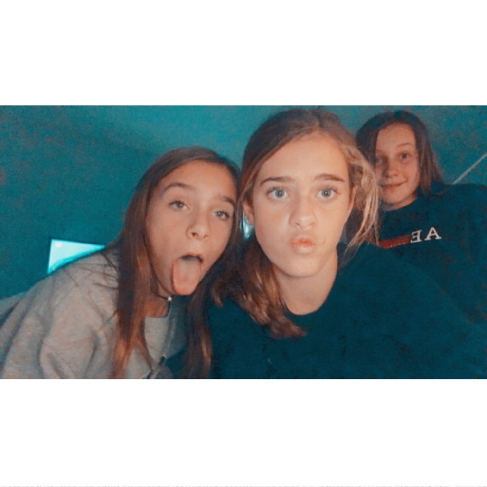 Meet your Posher, Ava